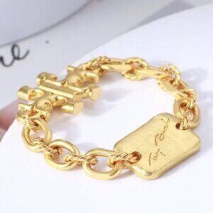 Tory Burch Torsade Bracelet in Tory Matte Gold